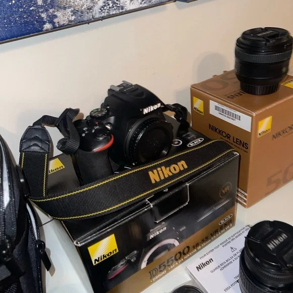 NIKON D5500 DSLR CAMERA KIT DEAL - Picture 5 of 9